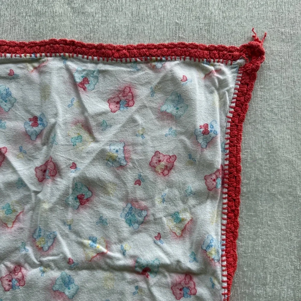 Vintage Baby Blanket Teddy Bear Print Red Crochet Trim 43x40